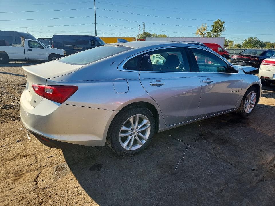 2017 CHEVROLET MALIBU LT 3