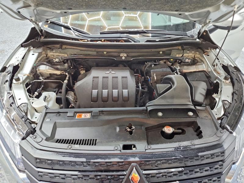 2026 MITSUBISHI ECLIPSE CROSS SE 12