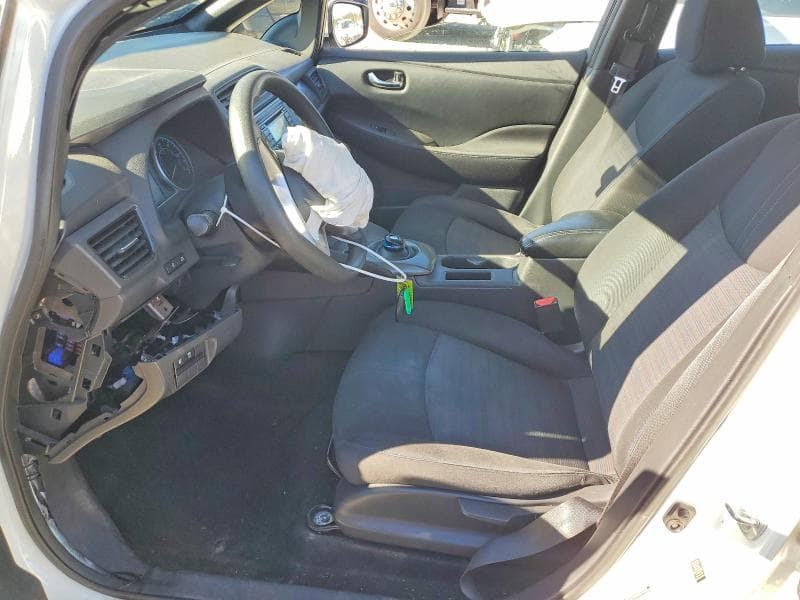 2019 NISSAN LEAF S 7
