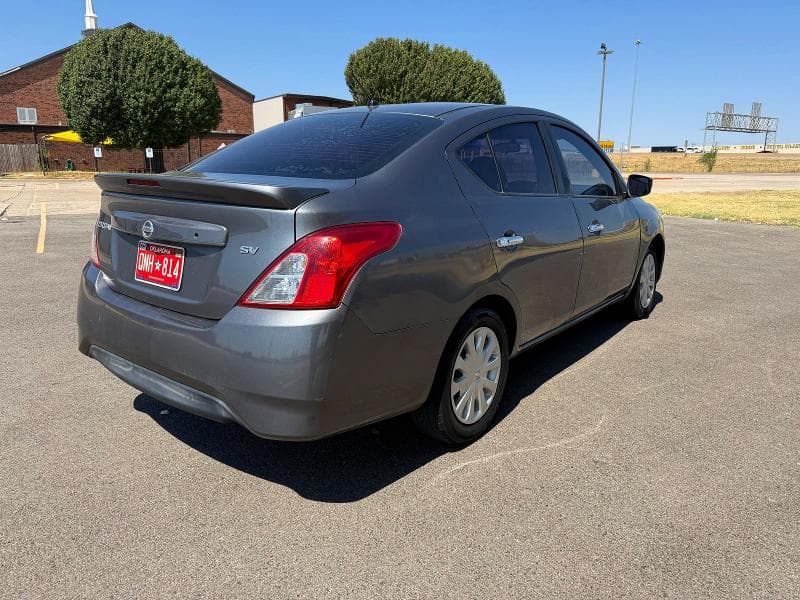2019 NISSAN VERSA SV 4