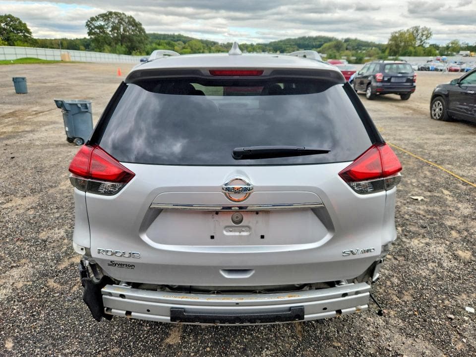 2017 NISSAN ROGUE SV 6