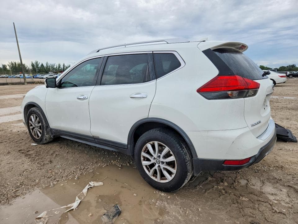2017 NISSAN ROGUE SV 2