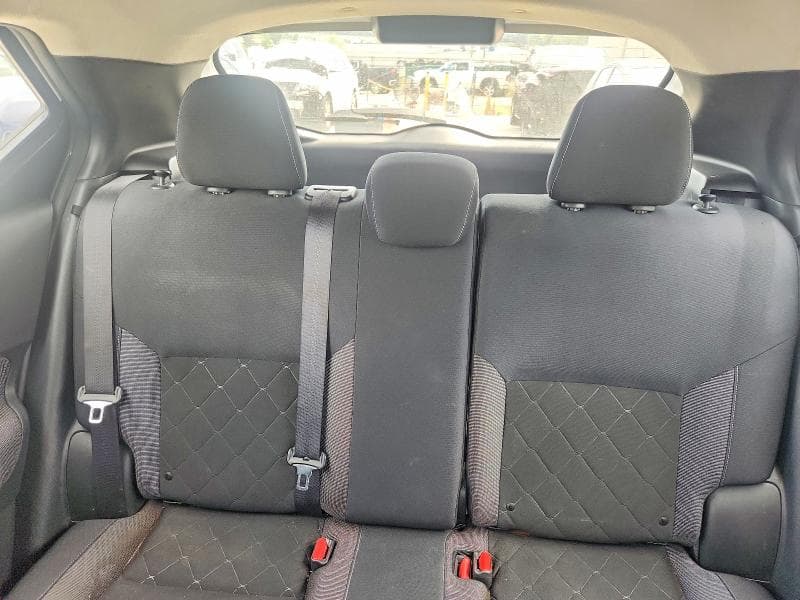 2019 NISSAN KICKS S 10