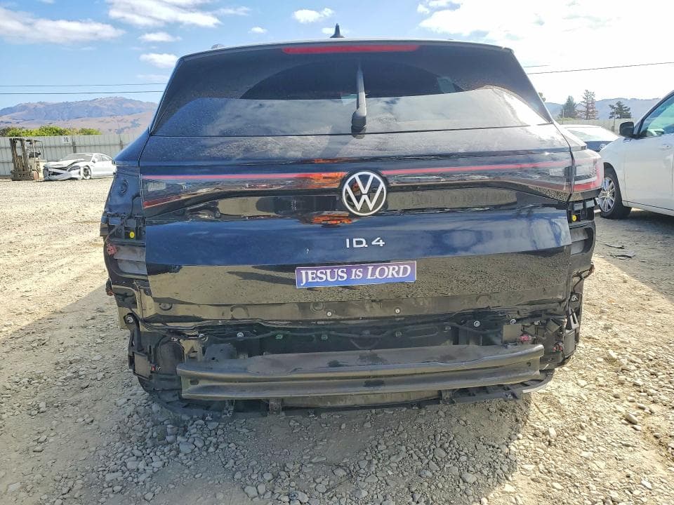 2023 VOLKSWAGEN ID.4 PRO 6