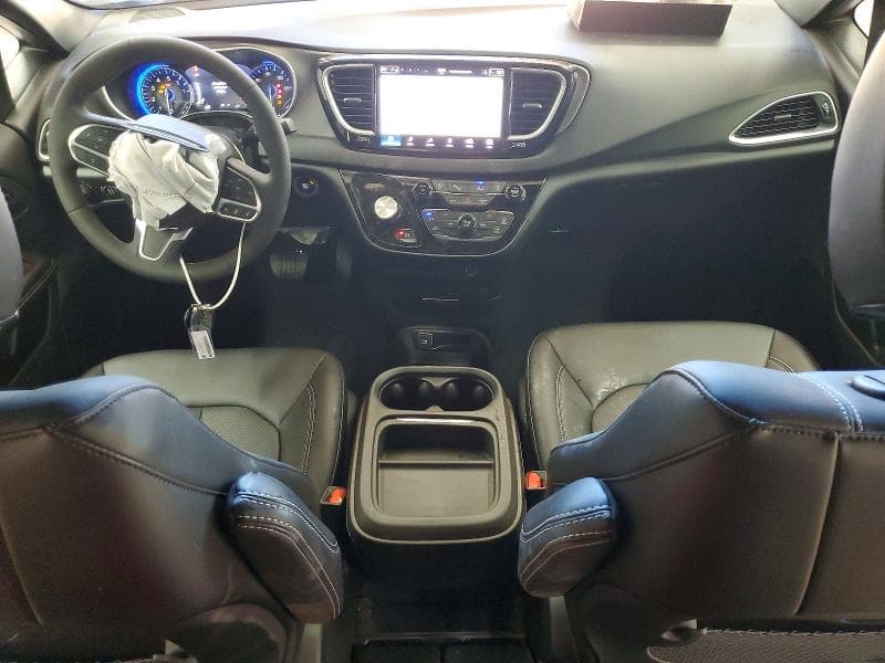 2027 CHRYSLER PACIFICA SELECT 8