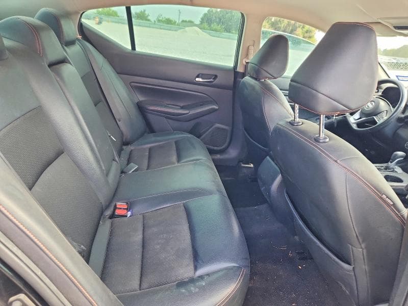 2021 NISSAN ALTIMA SR 10