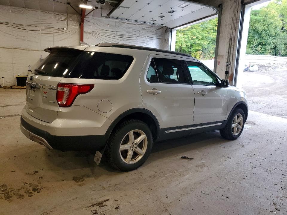 2017 FORD EXPLORER XLT 3