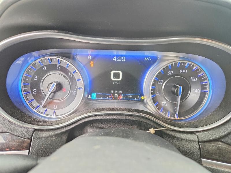 2017 CHRYSLER 300C 9