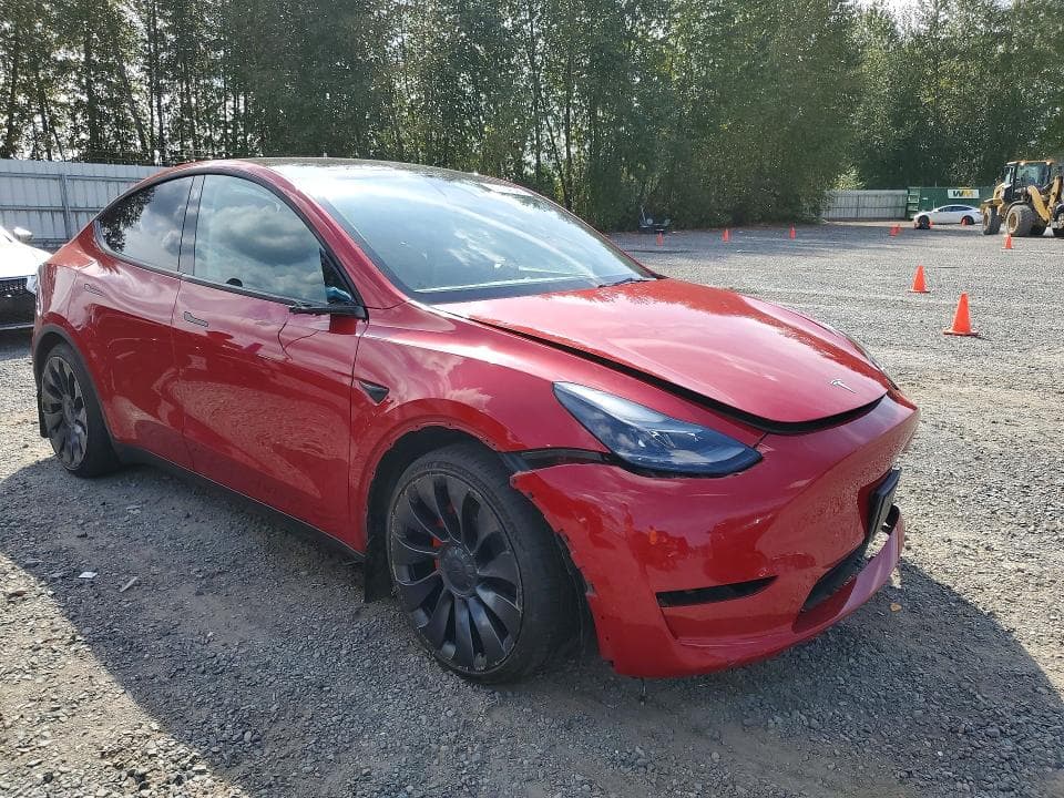 2023 TESLA MODEL Y 4