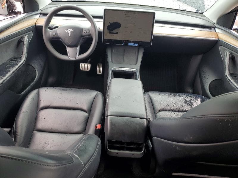 2023 TESLA MODEL Y 8