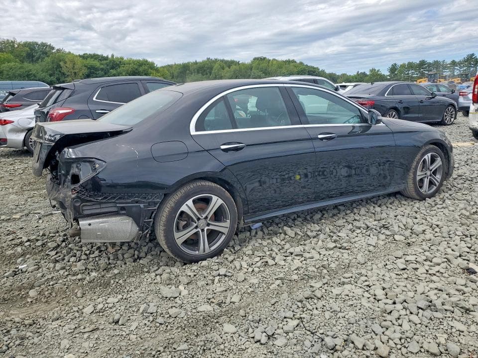 2017 MERCEDES-BENZ E 300 4MATIC 3