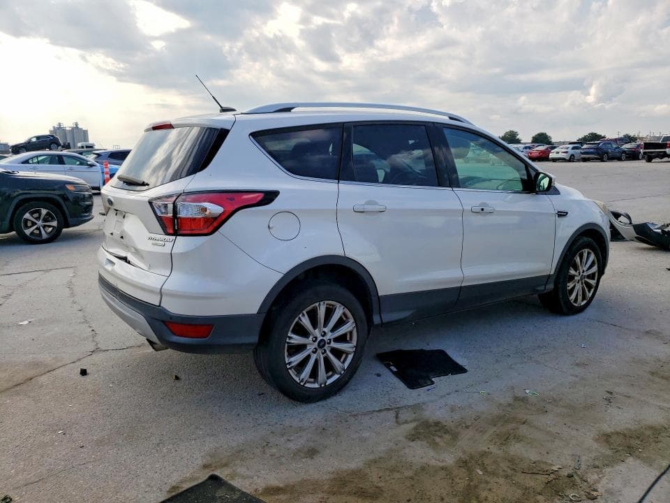 2017 FORD ESCAPE TITANIUM 3