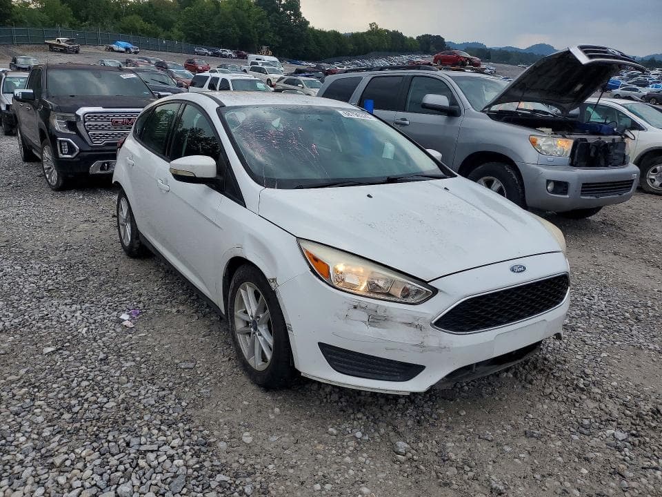 2017 FORD FOCUS SE 4