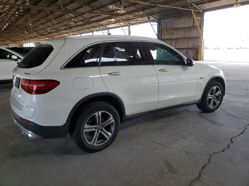2019 MERCEDES-BENZ GLC 350E 3