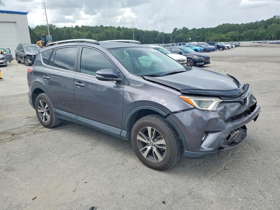 2017 TOYOTA RAV4 XLE 4