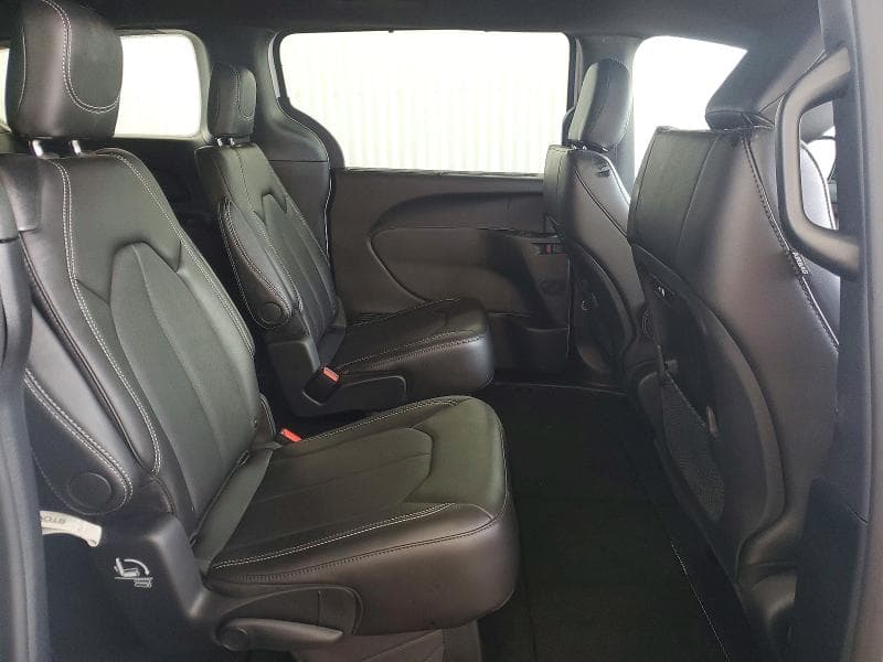 2027 CHRYSLER PACIFICA SELECT 11