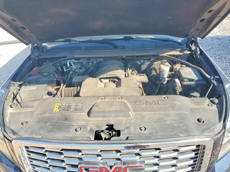 2018 GMC YUKON DENALI 11