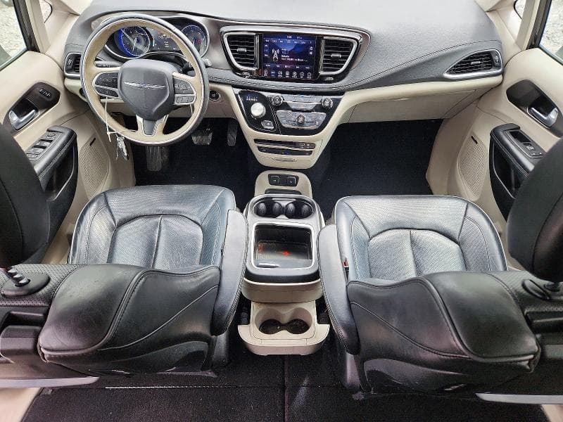 2018 CHRYSLER PACIFICA LIMITED 8