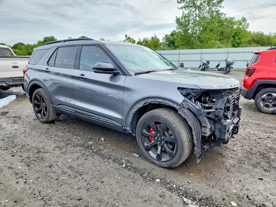 2023 FORD EXPLORER ST 4