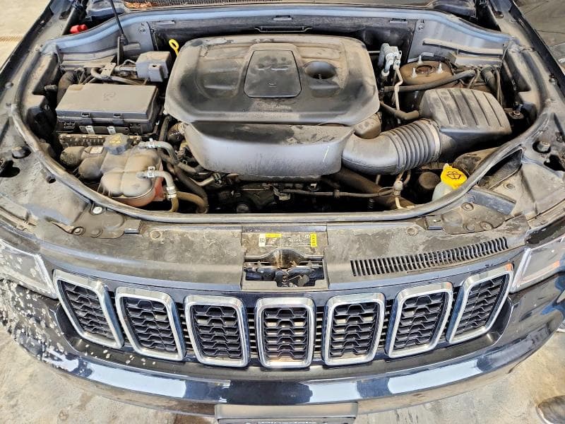 2022 JEEP GRAND CHEROKEE LAREDO E 12