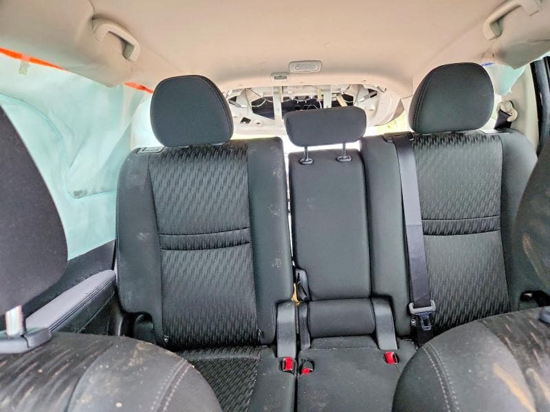 2019 NISSAN ROGUE SV 10