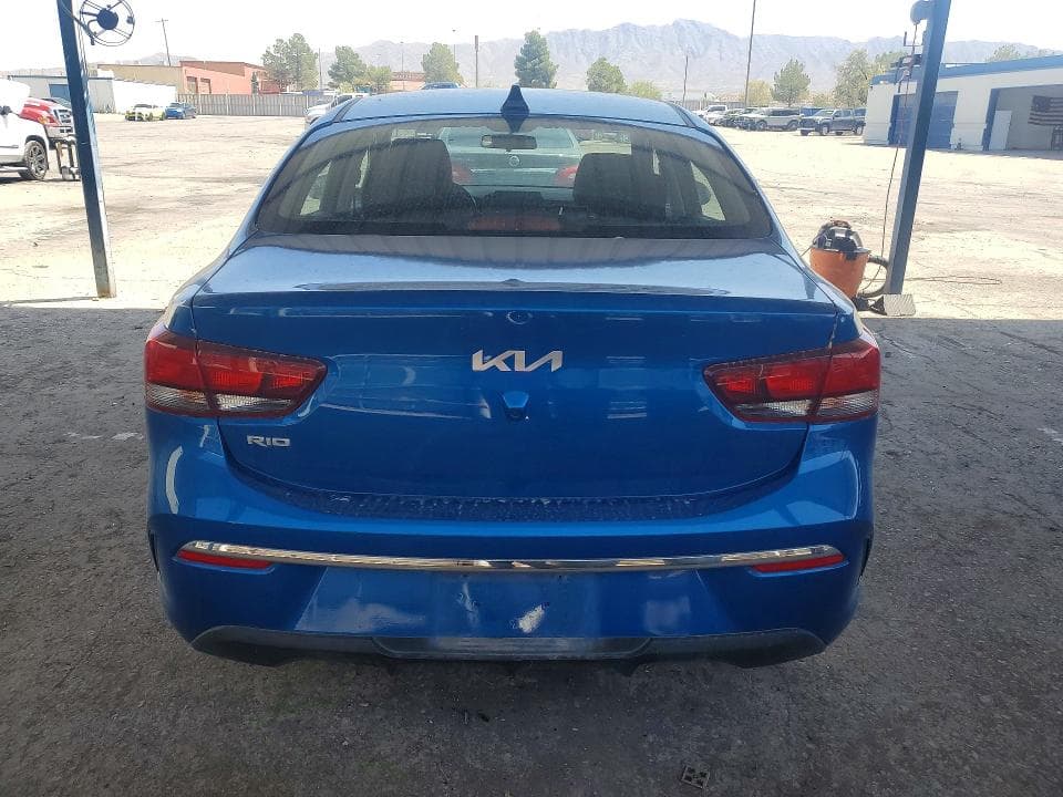 2022 KIA RIO 6