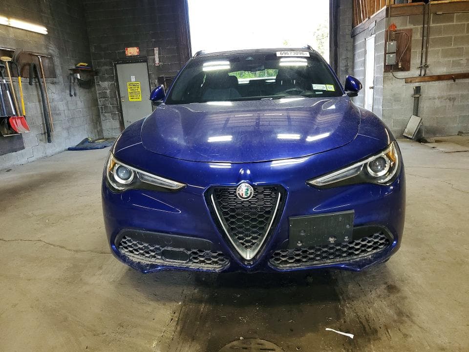 2022 ALFA ROMEO STELVIO TI 5