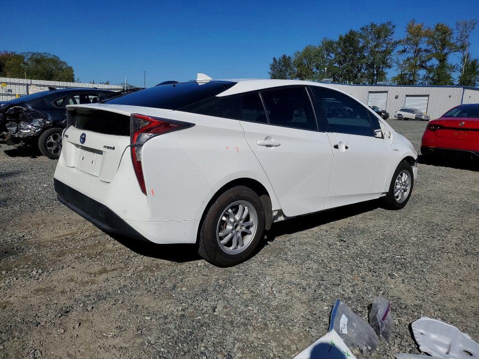 2018 TOYOTA PRIUS THREE 3