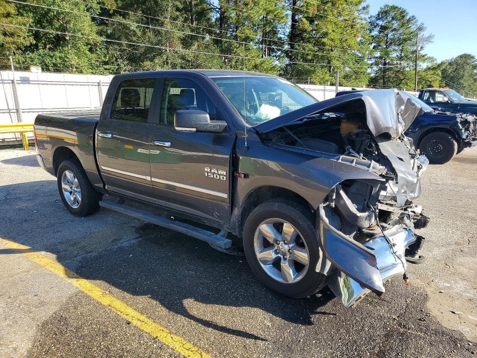 2018 RAM 1500 SLT 4