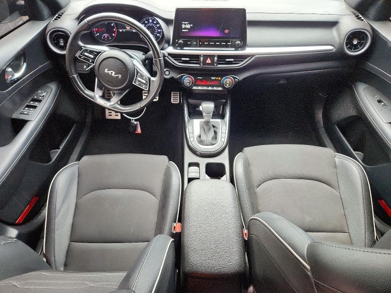 2023 KIA FORTE GT LINE 8