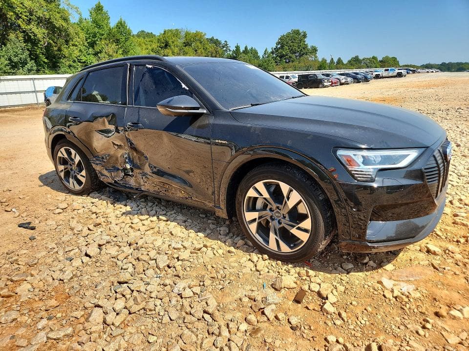 2021 AUDI E-TRON PREMIUM 4