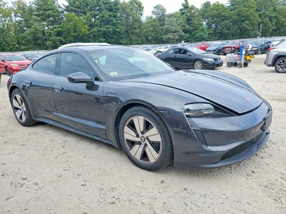 2022 PORSCHE TAYCAN 4