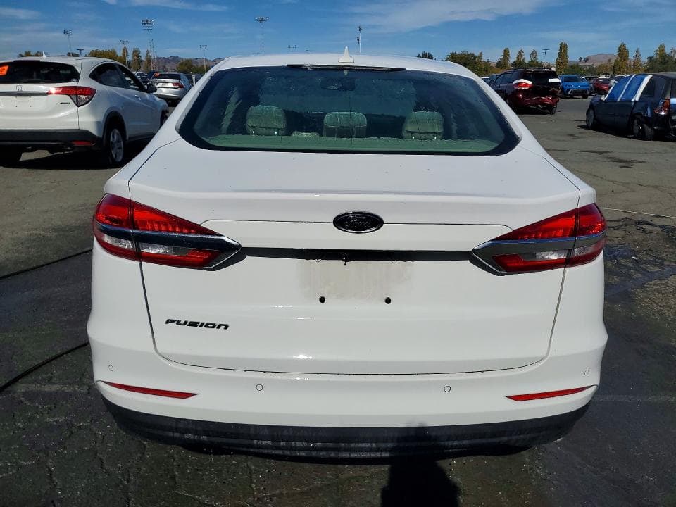 2020 FORD FUSION SE 6