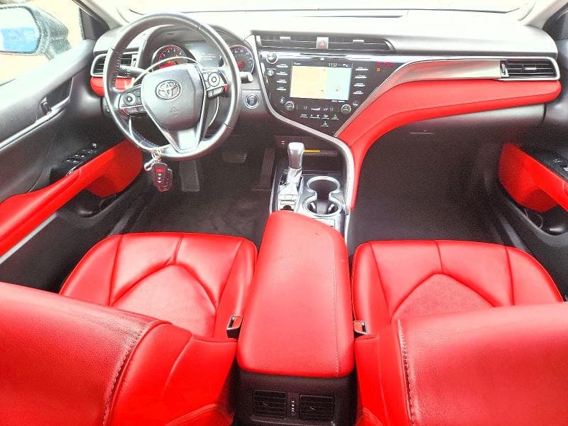 2019 TOYOTA CAMRY XSE 8