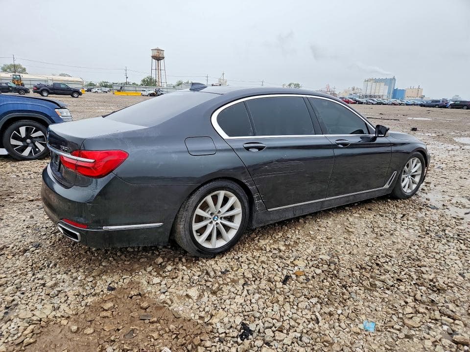 2018 BMW 750 XI 3