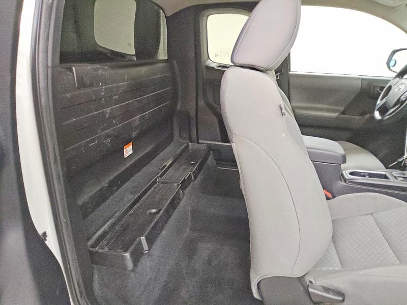 2022 TOYOTA TACOMA SR 10
