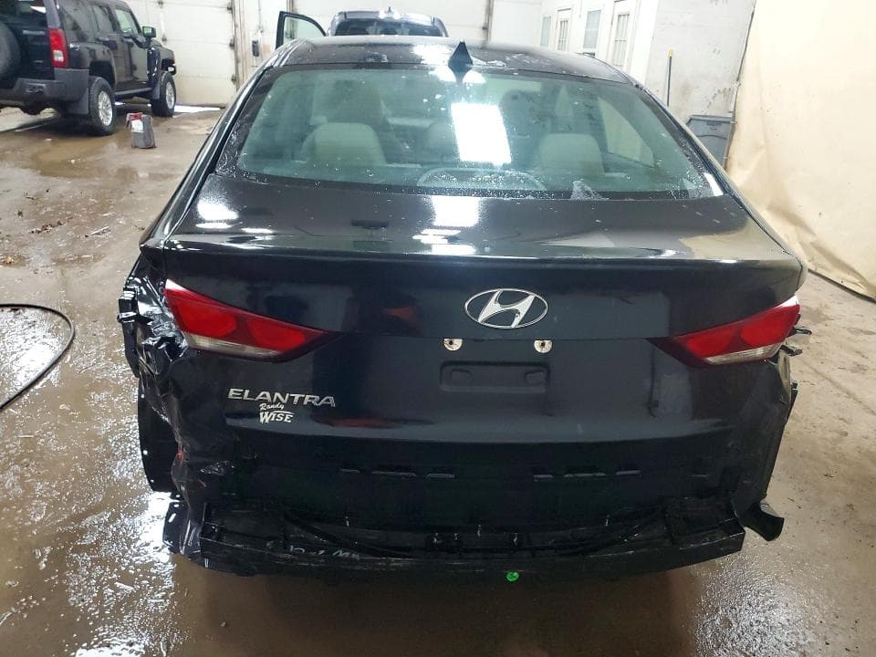 2017 HYUNDAI ELANTRA SE 6