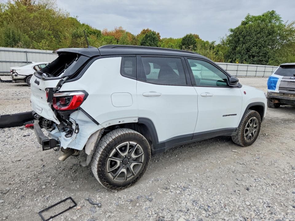 2025 JEEP COMPASS TRAILHAWK 3