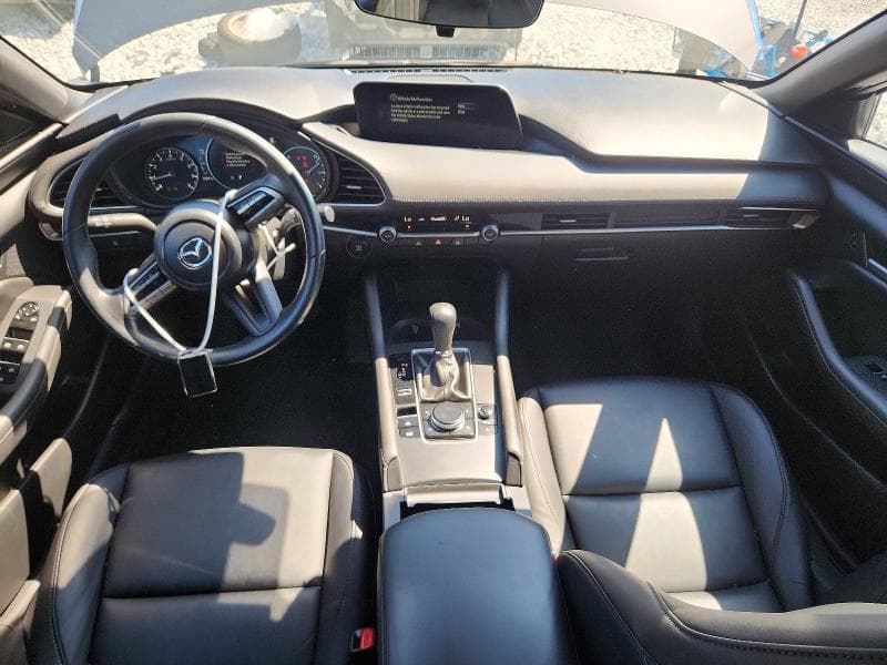2021 MAZDA 3 SELECT 8