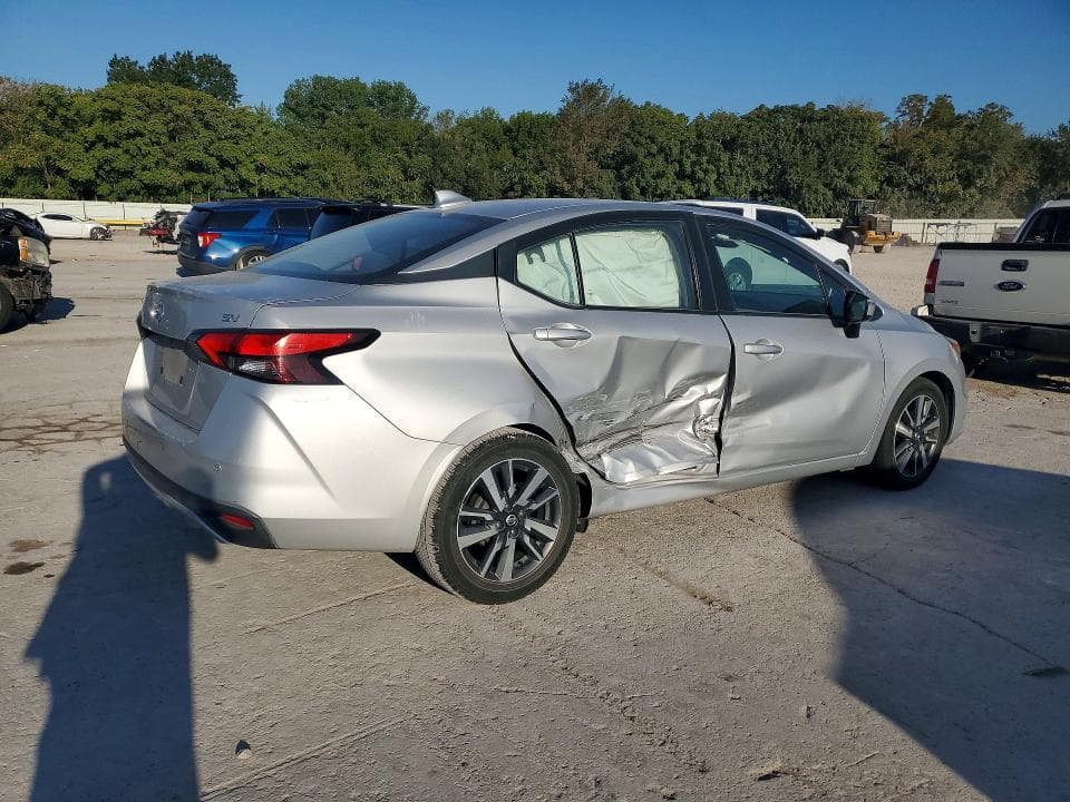 2020 NISSAN VERSA SV 3