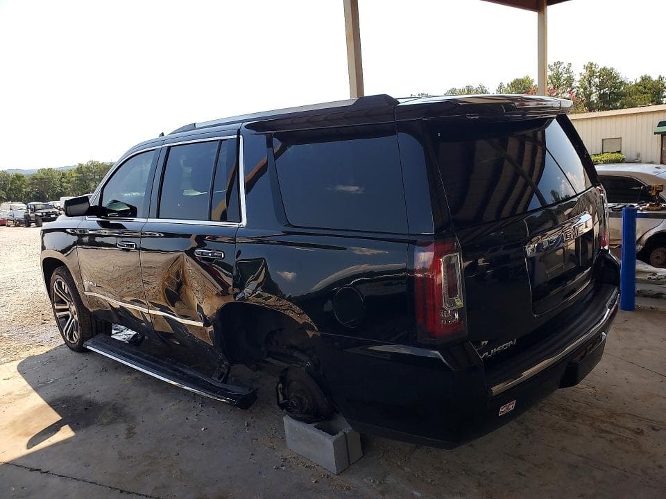 2018 GMC YUKON DENALI 2