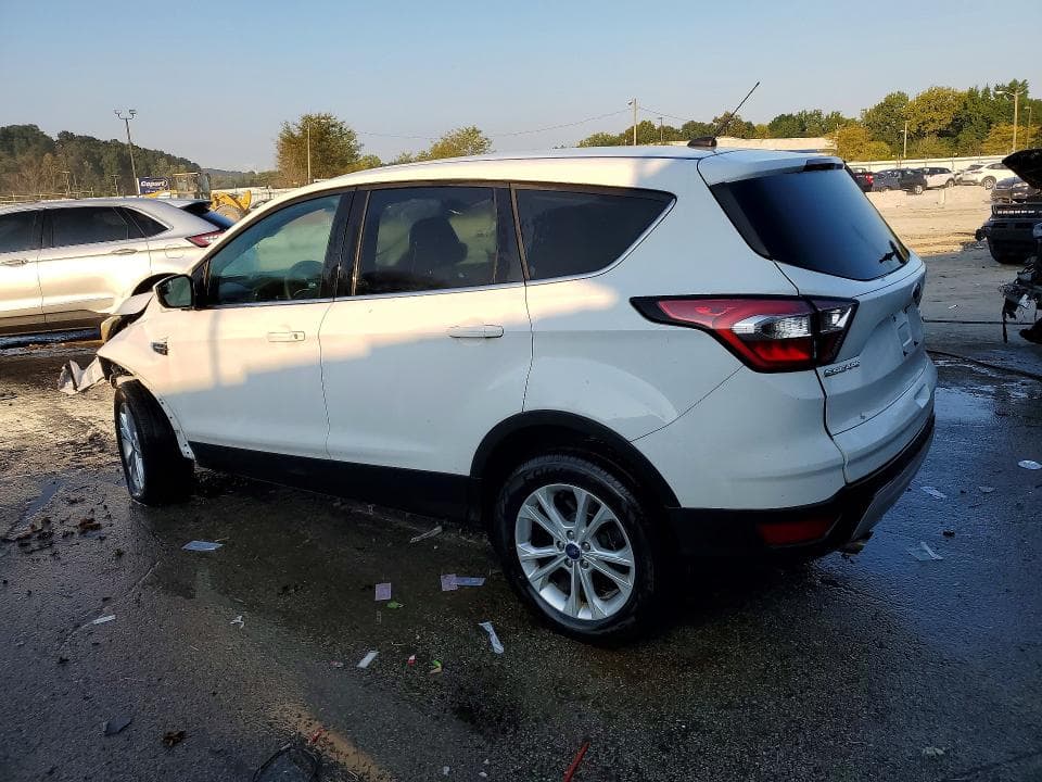 2017 FORD ESCAPE SE 2