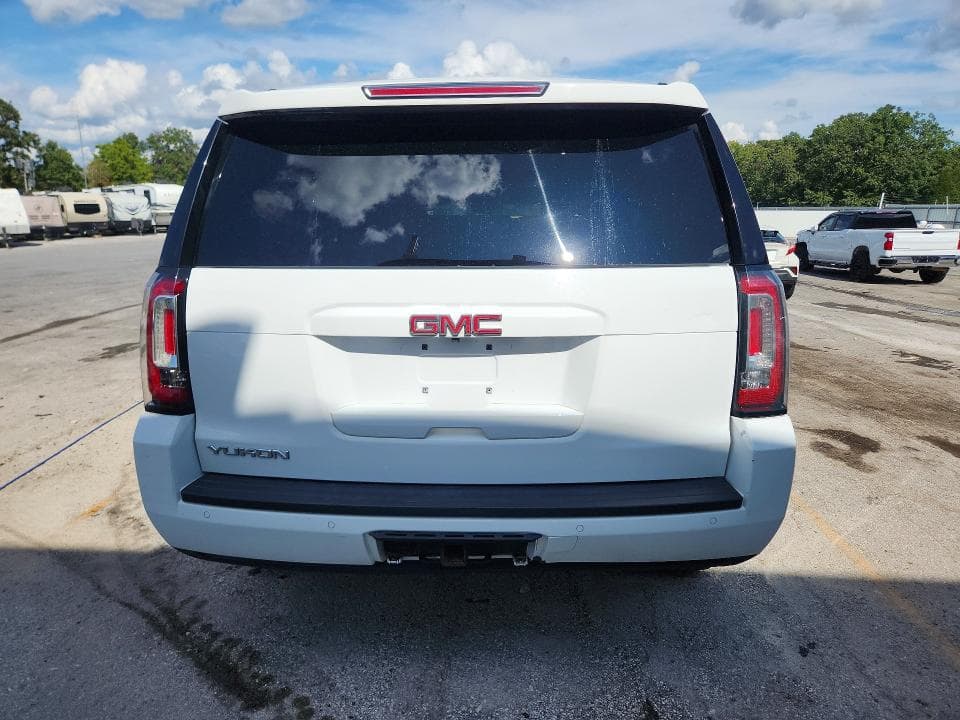 2017 GMC YUKON SLE 6