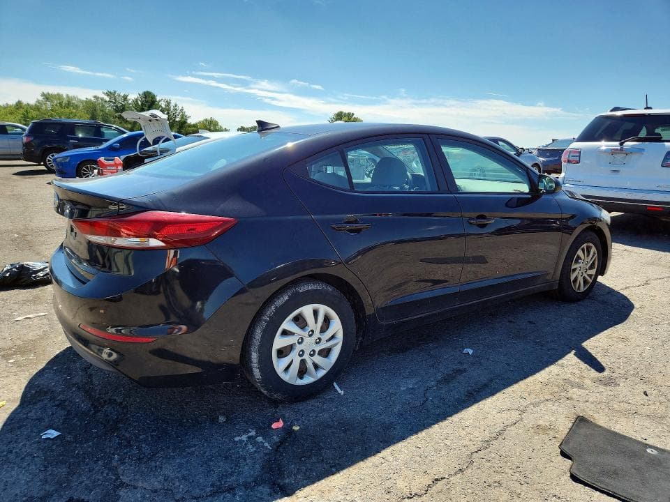 2017 HYUNDAI ELANTRA SE 3