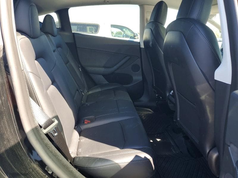 2023 TESLA MODEL Y 10