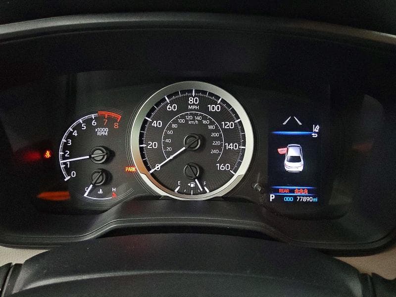 2020 TOYOTA COROLLA LE 9