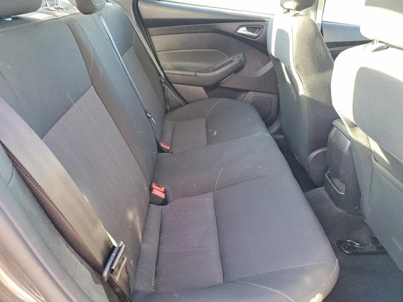 2018 FORD FOCUS SE 10