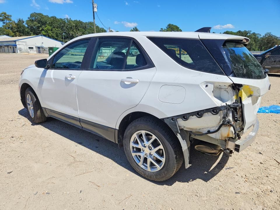 2022 CHEVROLET EQUINOX LS 2