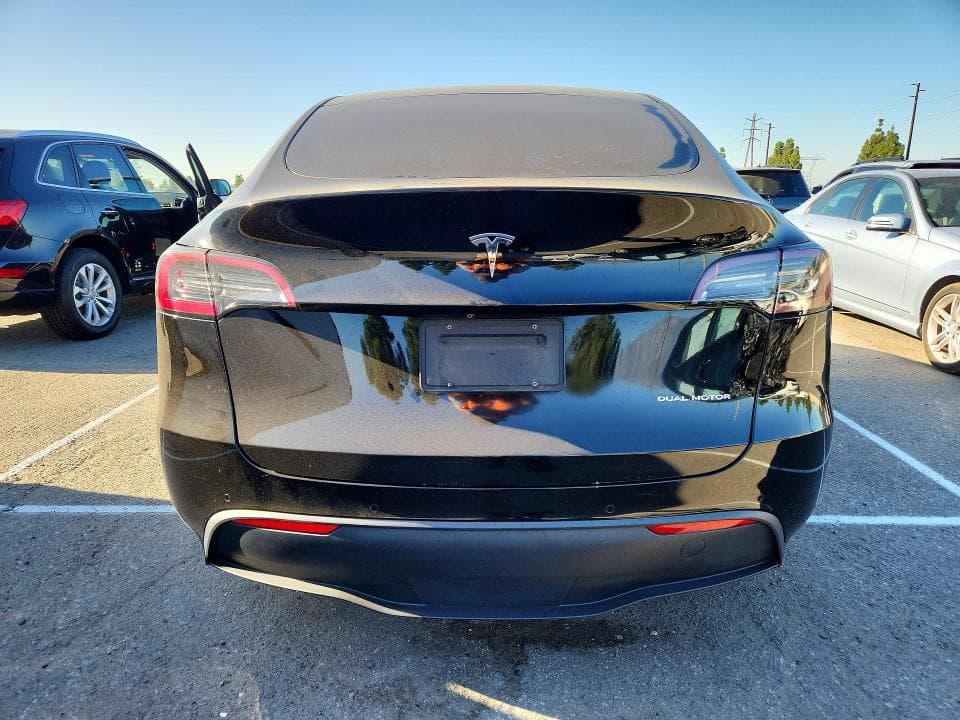 2020 TESLA MODEL Y 6