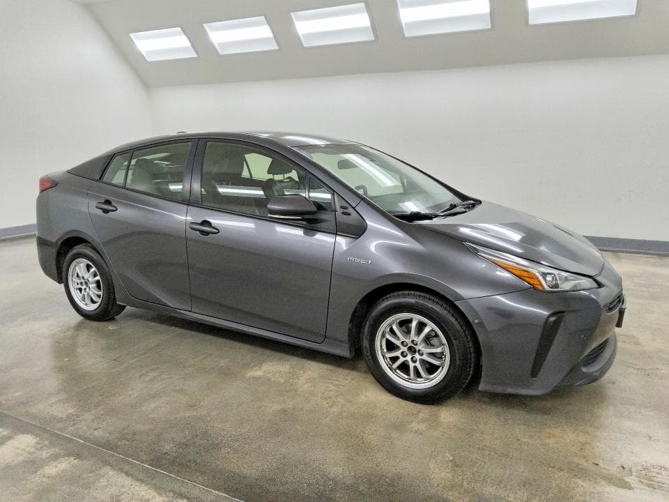 2021 TOYOTA PRIUS LE 4